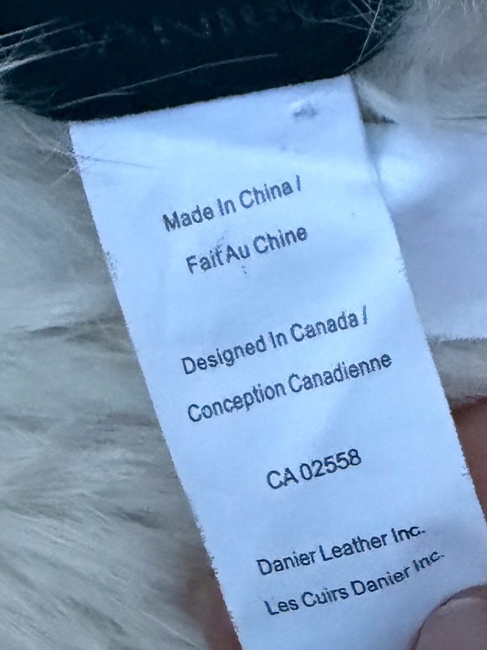Danier Cream Faux Fur Scarf - Picture 7 of 10